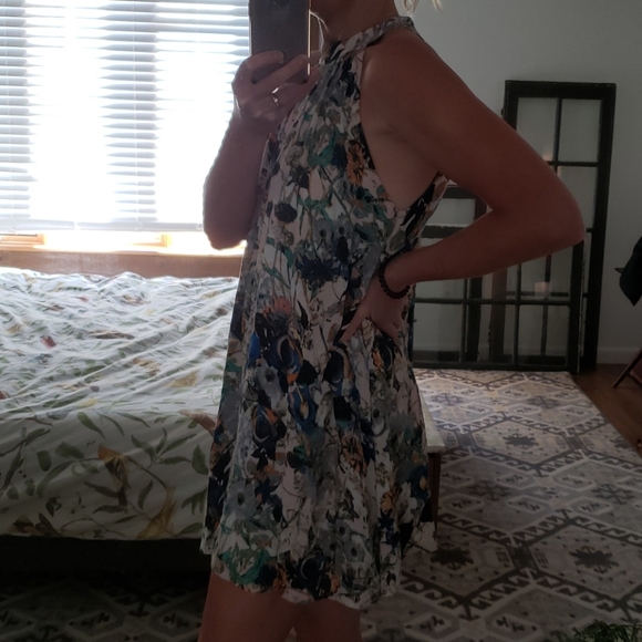 NWT ENTRO Halter Dress - Picture 7 of 9